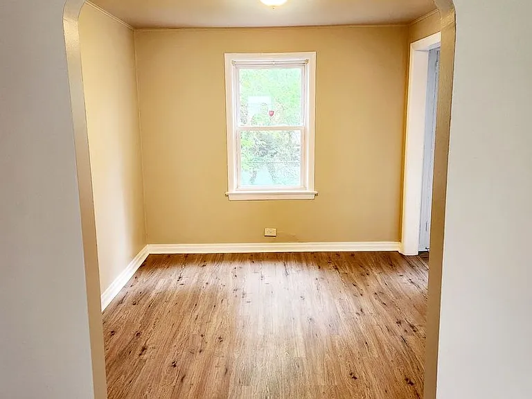 2618 Waldo St — Photo 7
