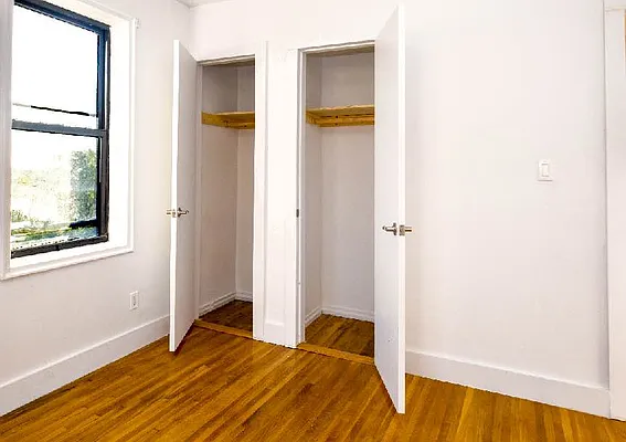 Rented by City Prime Commercial Realty  | media 9