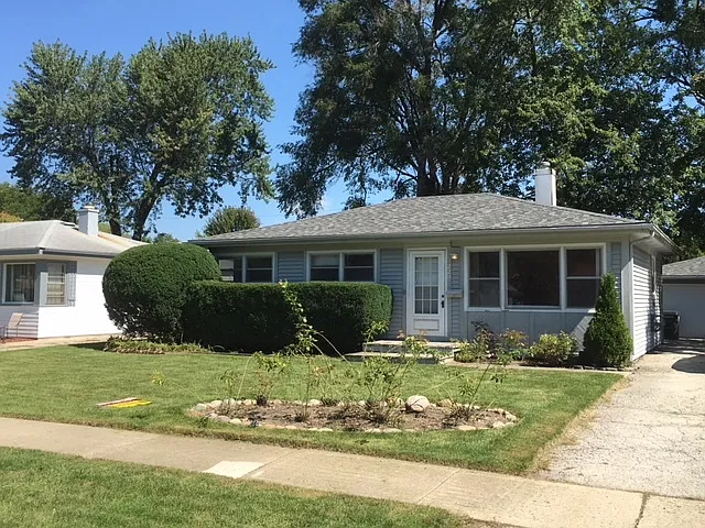 229 N Pershing Ave photo 1