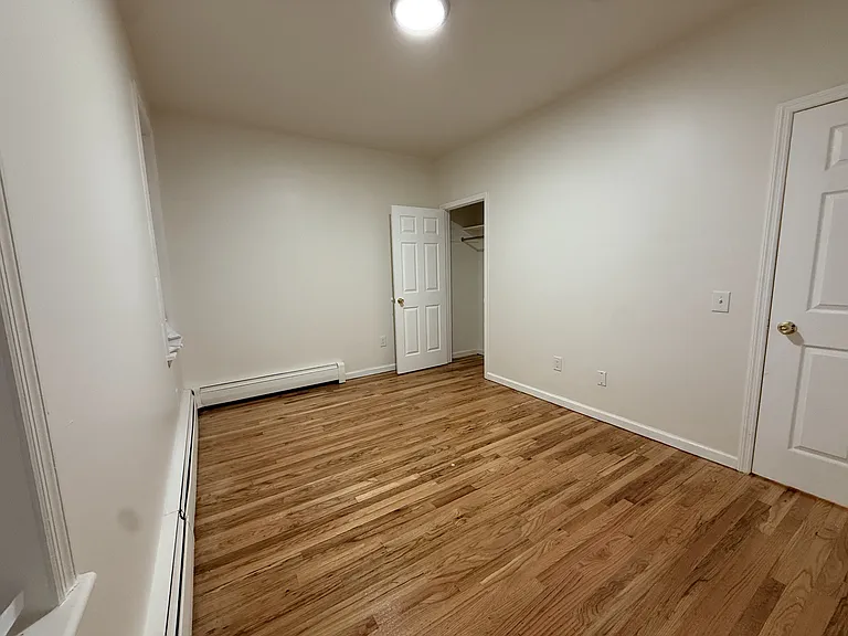 1194 Dumont Ave — Photo 10