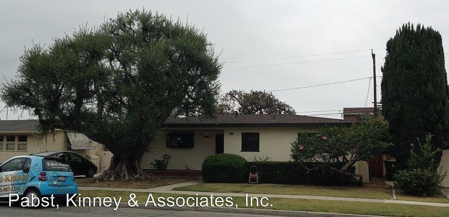 1st image of 6020 E Los Santos Dr