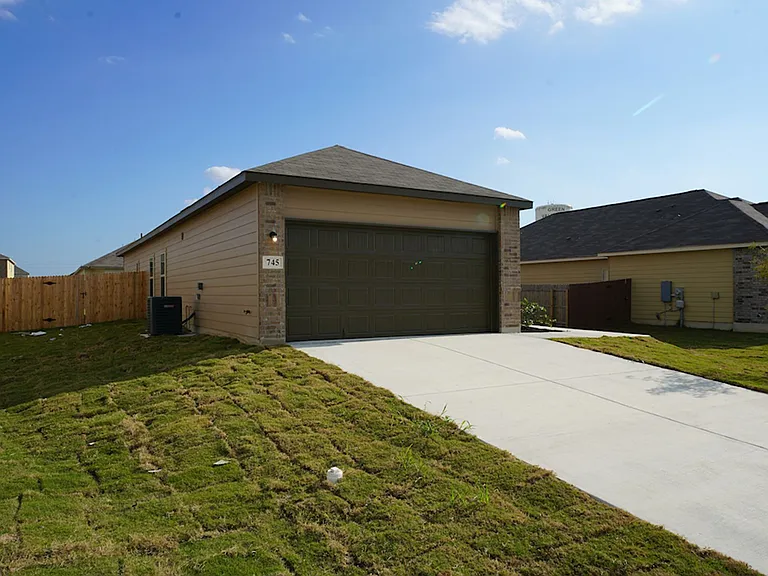 745 Tupelo Tank Dr — Photo 4