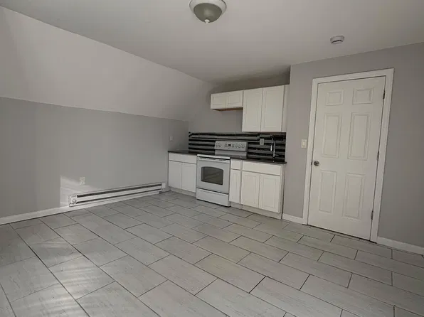 102 S 8th St Floor 2, Newark, NJ 07107