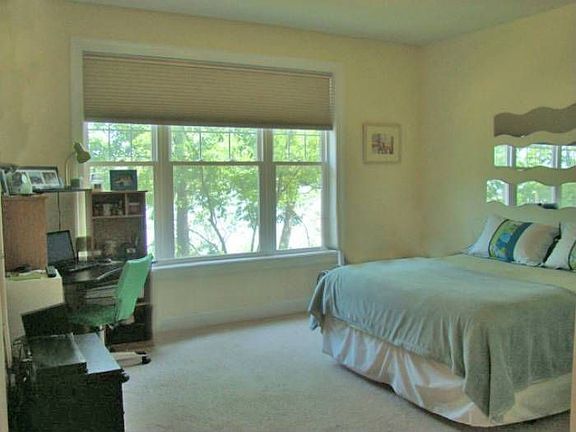 4th image of 955 Bolling Ave Unit 107