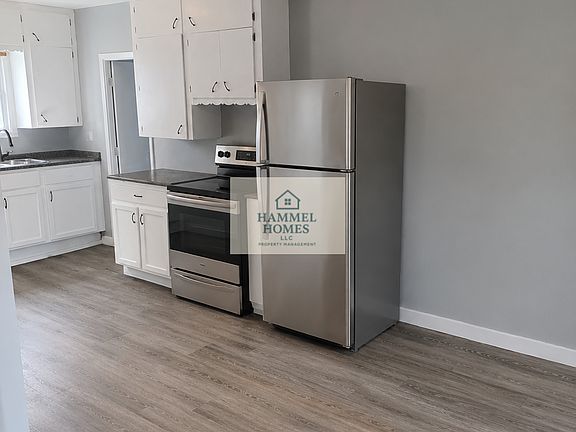 2nd image of 131 E Main St APT 1