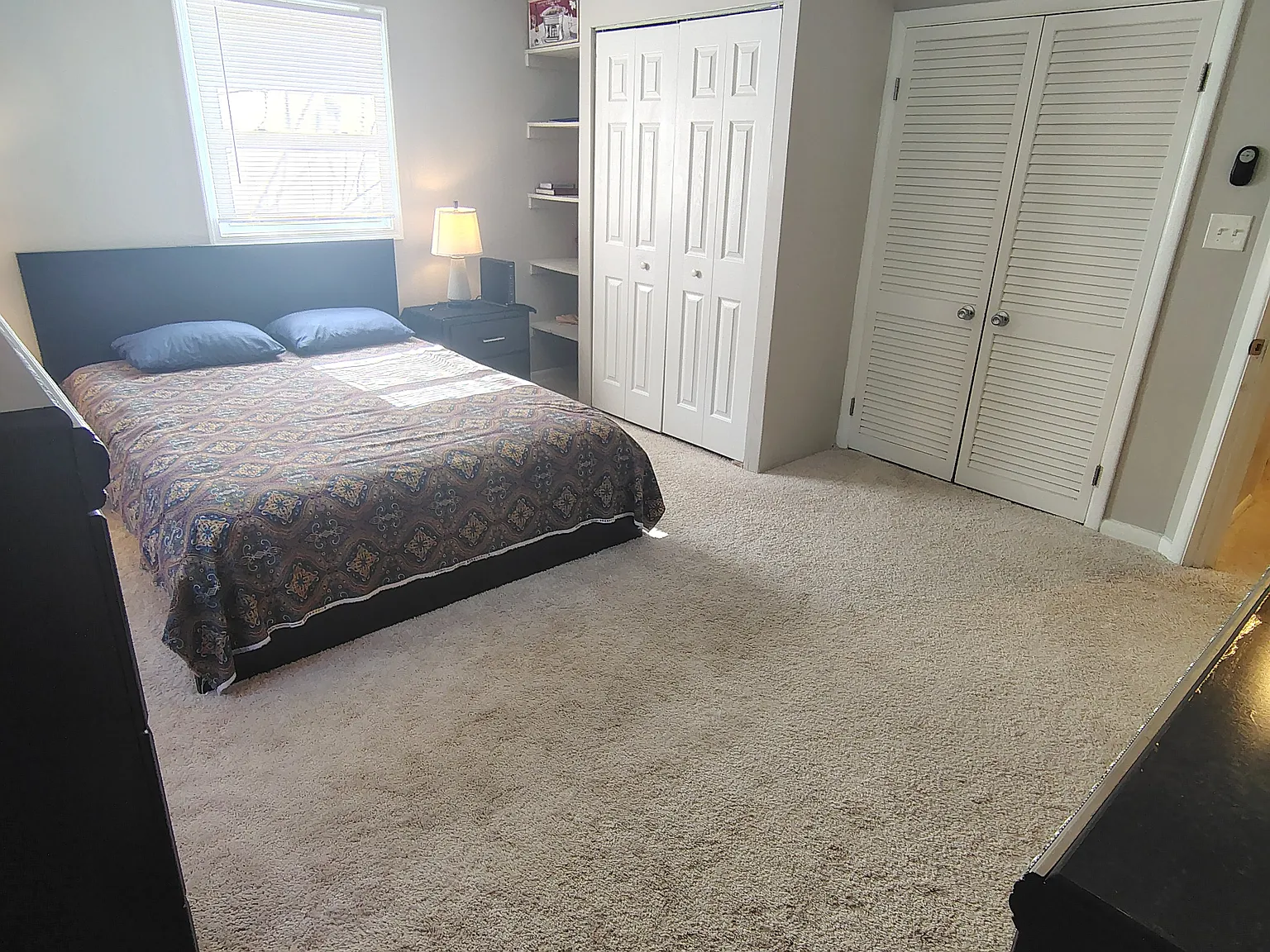 3 bed, 1400 sqft, $900 — Photo 4
