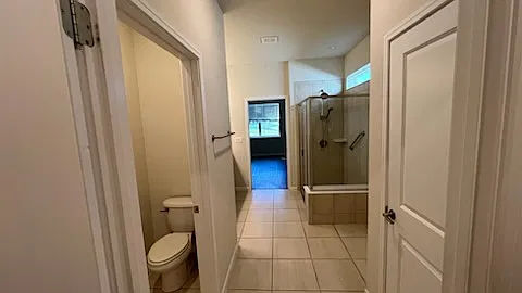 3 bed, 2054 sqft, $3,300 — Photo 2