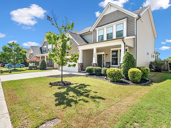 3rd image of 712 Culmore Dr