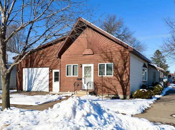 578 E Sanborn St, Winona, MN 55987