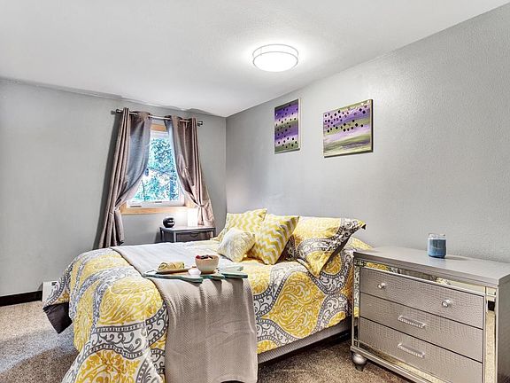 Full Bed in Bedroom 2