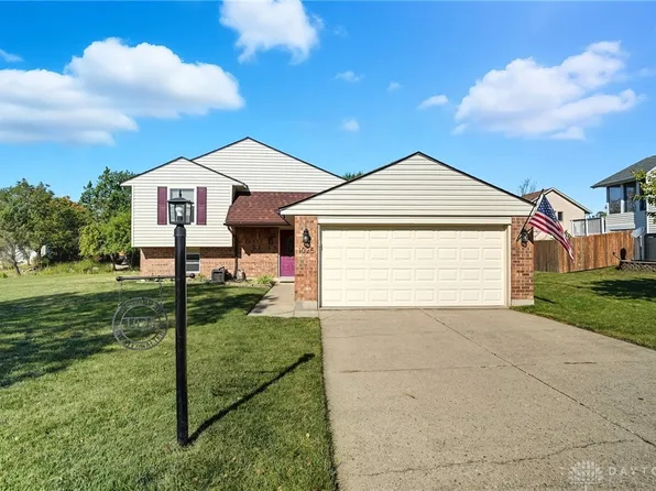1025 Lord Fitzwalter Dr, Miamisburg, OH 45342