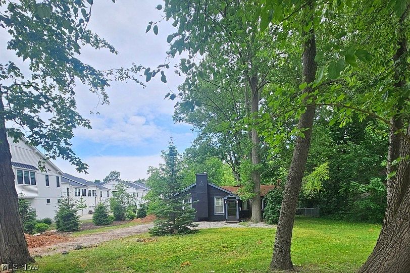 1st image of 31438 Center Ridge Rd