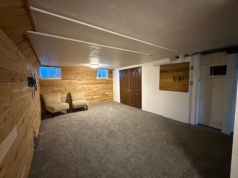 2324 S Jefferson St — Photo 29