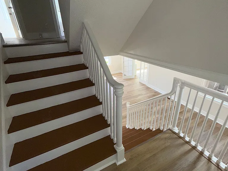 450 Rutherford Ave — Photo 8