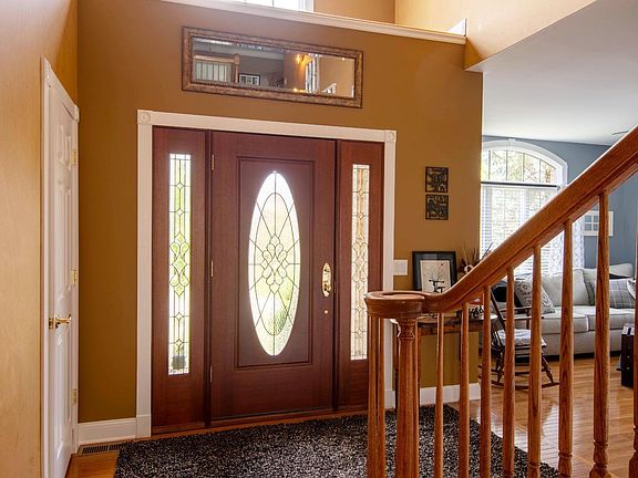 3rd image of 1115 Glen Echo Ln