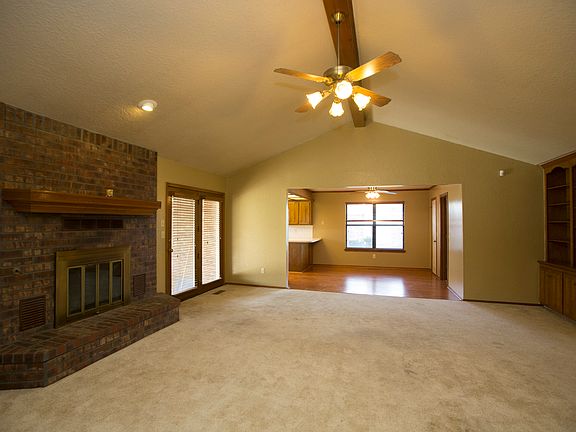 4th image of 7608 N 123rd Ave E