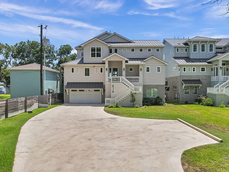 Campa Pajama Ln — Photo 64