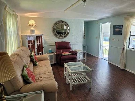 3rd image of 139 Bonny Shores Dr