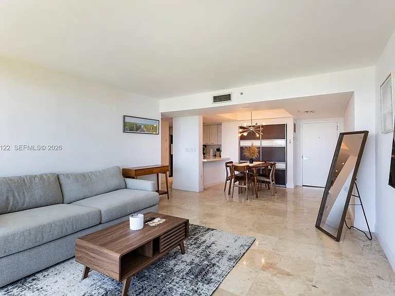650 West Ave #906 — Photo 5