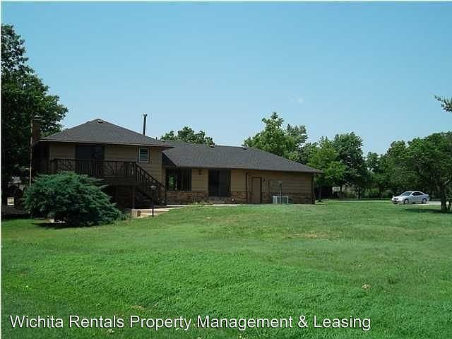 2nd image of 359 Wind Rows Lake Dr