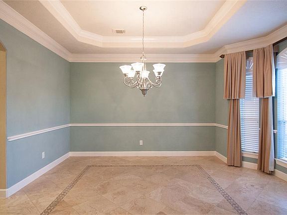 3rd image of 35 Cherry Hills Dr