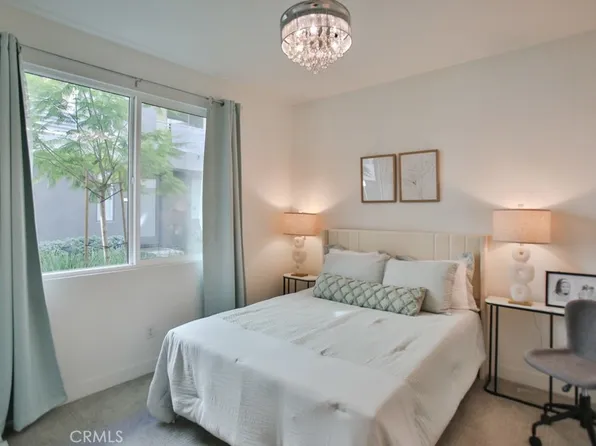 1878 S Westside Dr #44, Anaheim, CA 92805