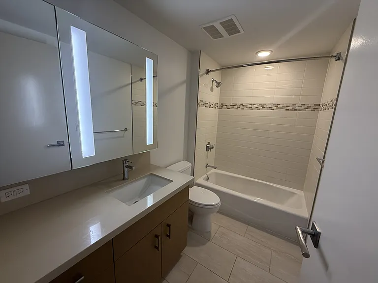 555 South St #1804 — Photo 6