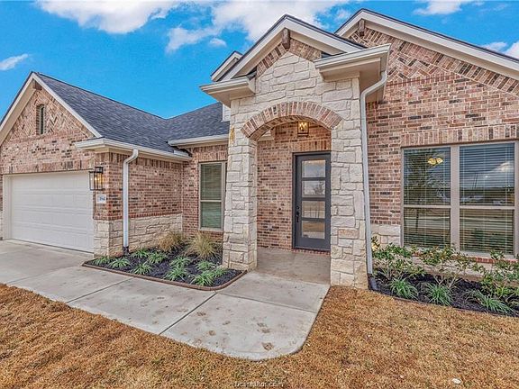 3rd image of 1941 Cottonwood Terrace Ct