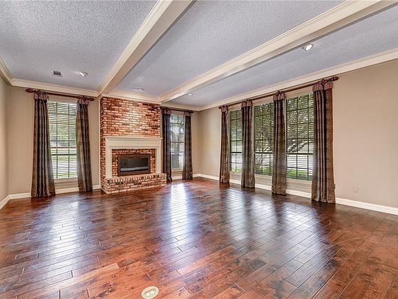 5th image of 5727 Plumtree Dr