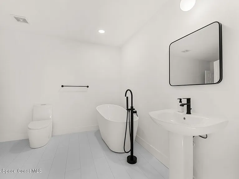 9085 Highway A1A — Photo 33