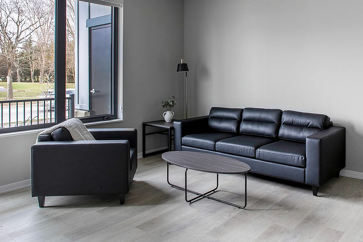 Third Apartments — Photo 3