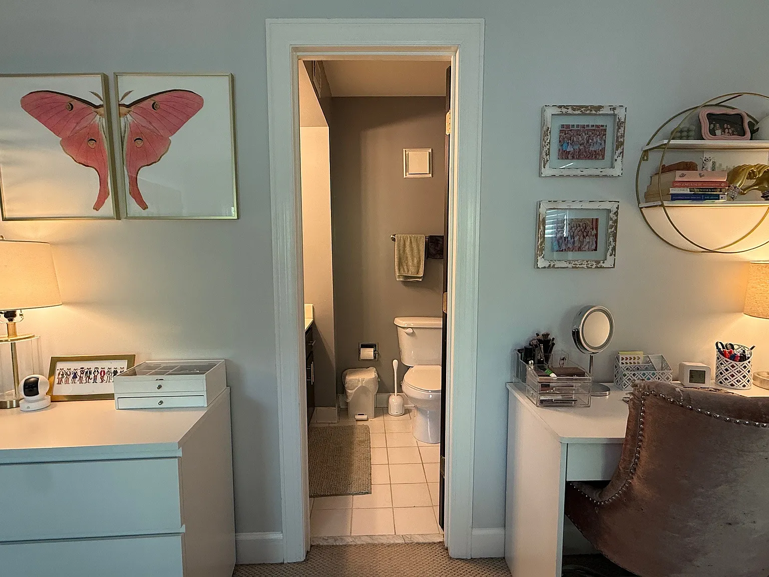 2 bed, 2.5 bath, 1350 sqft, $2,400 — Photo 2