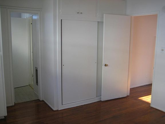 5th image of 12732 Venice Blvd APT 2