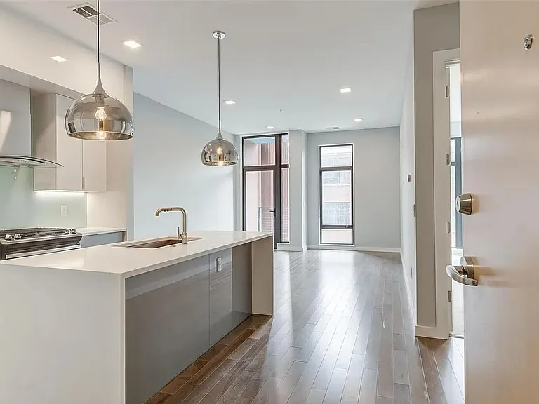 4101 Laclede Ave #312 — Photo 11