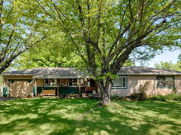 11515 Joeger Rd, Auburn, CA 95602