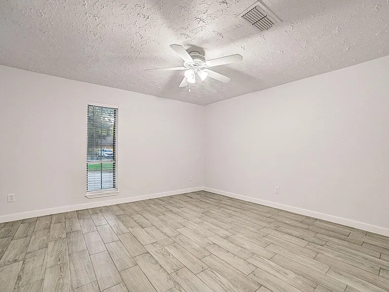 3918 Cypressdale Dr — Photo 25