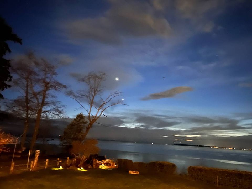 Looking West to Vancouver Island Point Roberts .
Aroura Borealis often.