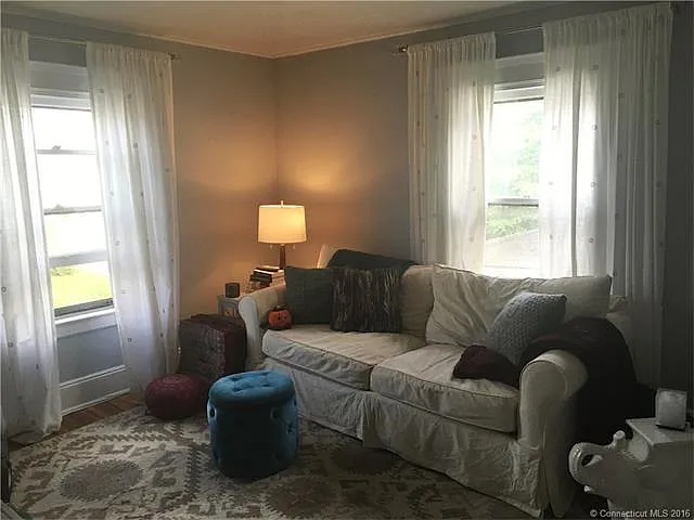 225 Whiting Ln #2 — Photo 4