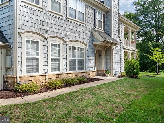 3rd image of 13844 Greendale Dr #54
