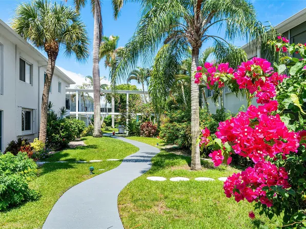 2161 NE 42nd Court #218, Lighthouse Point, FL 33064