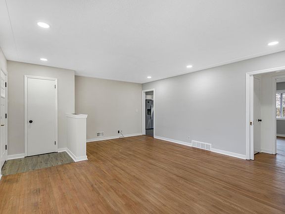 4th image of 6211 Morgan Ave S
