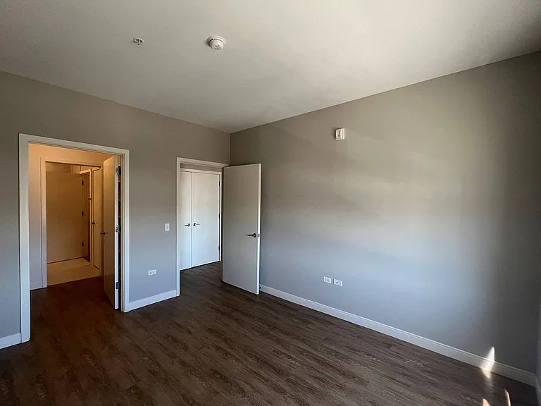 HIGHPOINT Clarendon Hills — Photo 59