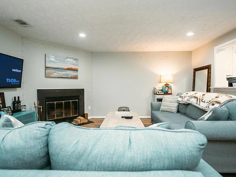 9134 Everett Ct — Photo 12