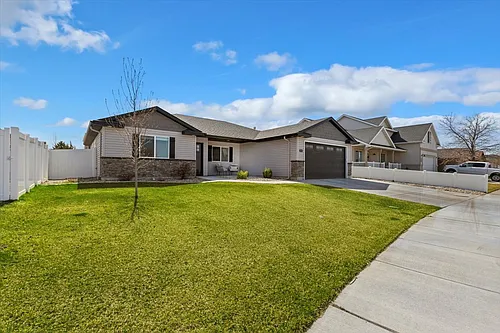 282 Joellen Dr Photo 1