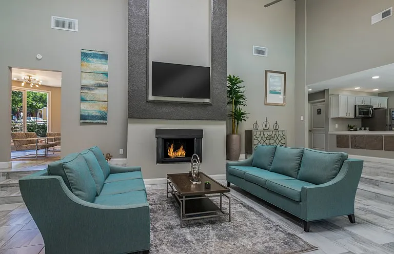 Flintridge Apartment Homes — Photo 20