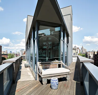 Rented by Compass | media 52