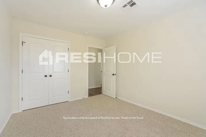 1541 NW 125th St — Photo 15