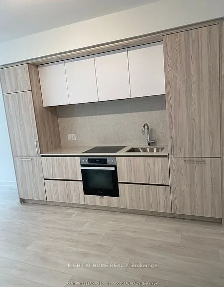15 Mercer St #1207 — Photo 3