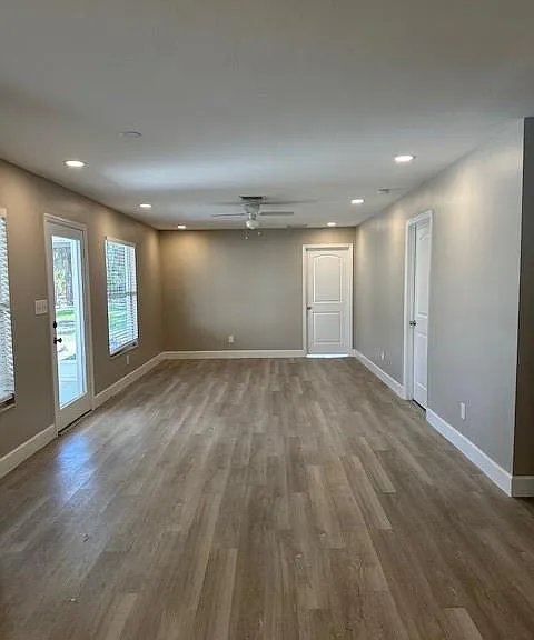 25168 Pinson Dr — Photo 7