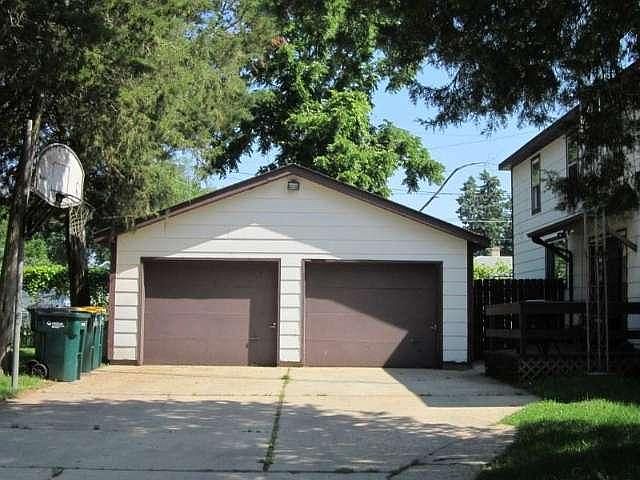 2nd image of 218 Depot St